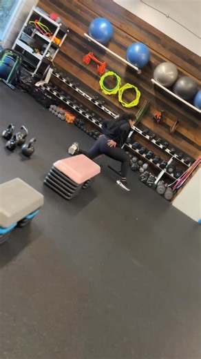 Small group sessions are in full swing! 💪🏾 Ready to join the crew? Monthly packages & drop-ins available. Tap the link in bio to get started 🔗✨” #vmariefit #tallahasseetrainer #tallahassee #getfittally | V Marie Fit