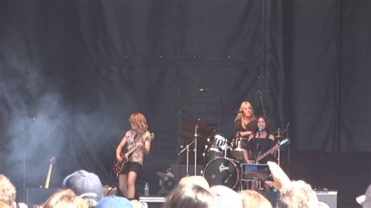 50 Best Winter Night Songs for IG Reels & Stories