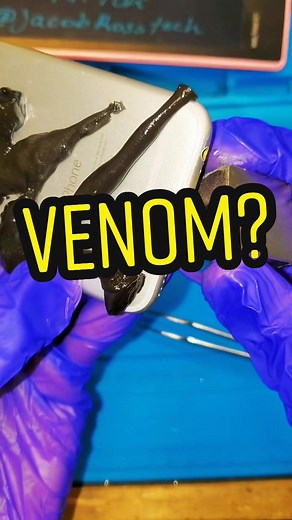 Is this Venom? Fire and sound🔊🔥🚨#eddiebrock #eddiebrockvenom #venom #venomsymbiote #symbiotespiderman #chargingport #chargingportcleaning #phone