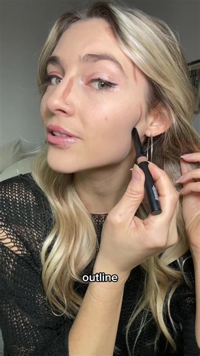 Elevate Your Contour Game with Smashbox Cosmetics