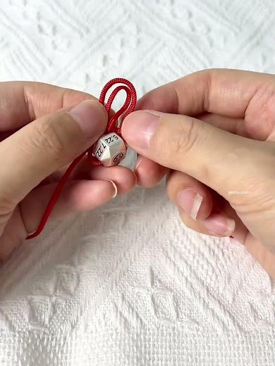How to Tie a Knot for a Pendant Easy and Secure DIY Tutorial