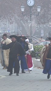 114K views · 3K reactions | Elűzték a bajt a főtéren - Csergetéssel búcsúztatták az évet Békéscsabán | Behir.hu | Facebook