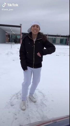 It’s cold in Canada! NSync style! #nsync #nsyncdance #byebyebye #nsyncdancechallenge #dance #dancechallenge #canada #fyp @lancebass