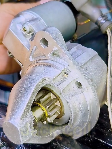 Fix Your Clicking Starter Solenoid: Main Switch & Gear Actuator