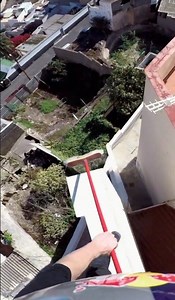 Danny MacAskill keepin‘ it crispy clean above the streets of Gran Canaria 👌💯 Anyone here feeling afraid of heights just by watching? 👋 | Red Bull Bike