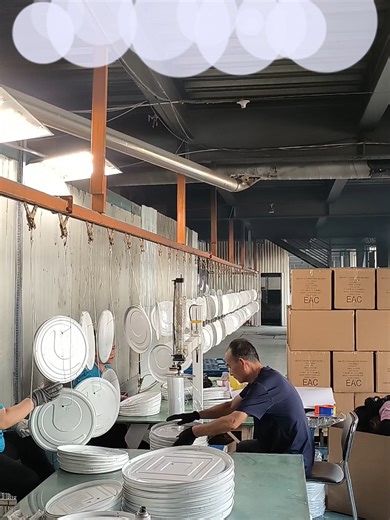 💡 Reliable Lighting. Instant Upgrade. ✨ This LED ceiling light makes any room brighter and more comfortable in seconds. Clean design, smooth light, and built to last. ✔️ Glare-free brightness ✔️ Slim modern look ✔️ Energy-saving LED ✔️ Long-lasting quality Factory direct from Shandong Hanghong Lighting Co., Ltd. 📩 DM us for prices & samples 👉 Follow for more lighting ideas #LEDCeilingLight#ModernLighting#HomeUpgrade#LEDLighting#FactoryDirect #LEDCeilingLight #ModernLighting #HomeUpgrade #LEDL