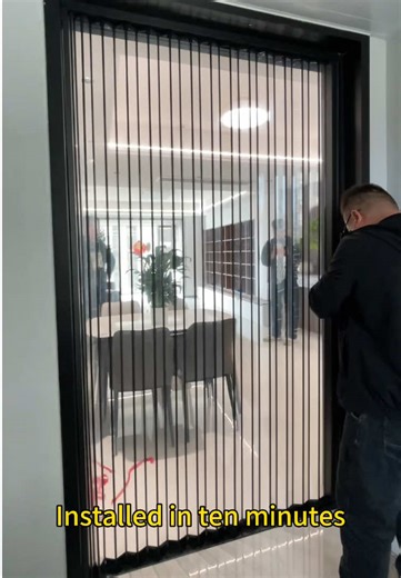 When used as a kitchen door,it can block oil somke, and when used as a balcony door, it can prevent wind and heat insulation. It is suitable for a variety of scenes, and it does not take up space when pushed and pulled, and it can be installed by one person without punching.Global shipping,Customization supported!#madeinchina #foldingdoor #foldingdoorfactory #indoor #kitchendoor