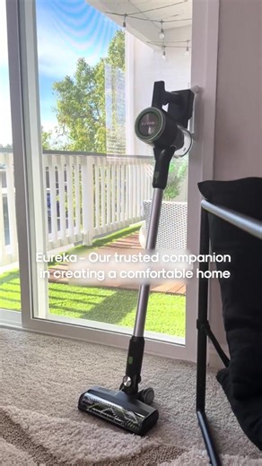 💨 Lightweight yet Powerful 💪 The Eureka RapidClean Ultra makes home cleaning a breeze! 🧹 Up to 40 minutes of runtime - tackle any mess, any time! 🕰️ #Eureka #EurekaClean #EurekaVacuum #RapidCleanUltra #viral #fy #CleaningTips