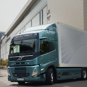 35K views · 737 reactions | A new, superior in-cab sound system that has to be heard to be believed. #volvotrucks #energyefficiency #aerodynamics | Volvo Trucks | Facebook