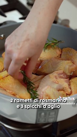 Ricetta Pollo e Patate in Padella di Benedetta Rossi