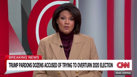 Trump pardons allies involved in efforts to overturn 2020 election, pardon attorney says