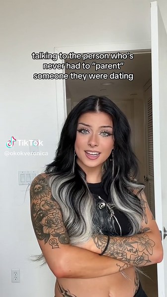 SHOWING OFF, MUCH??? (i’m jealous of you) ((thankfully i don’t let myself date people like this anymore but it took a couple tries LMAOO)) #fyp #relationship #partner #toxic #dating #relatable #jealous