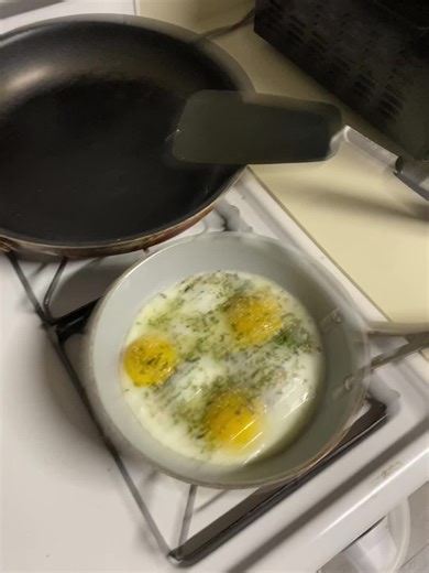 Cooking 3 Eggs in a Pan
