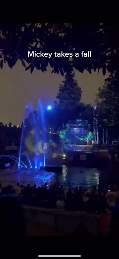Mickey Mouse Falls During Fantasmic Performance