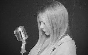 【Avril Lavigne】We Are Warriors (Official Video)