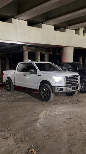 Hiring Ranch Hand: Join Our Team Today!