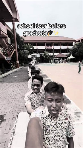 sedih banget 😥🫂👨🏻‍🎓 #spensagres #fyp #school #foryoupage #graduation #agit #friends
