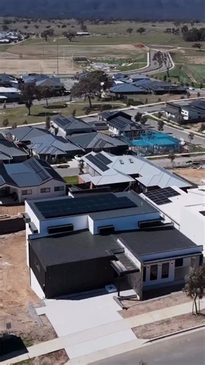 This contemporary home feels precise yet effortless. A roof made from COLORBOND® steel in Monument® in a Matt finish defines the silhouette, allowing light and shadow to shift fluidly across its planes. Do you prefer homes that feel bold or quietly confident? Construction: @grouponeresidential Exterior: @artisanexterior.au Supplier: @stratcoaustralia Videographer: @smartcutvideo Photographer: @aere.photography Colour: COLORBOND® steel in Monument® in a Matt finish Profile: Dominion 305 profile L