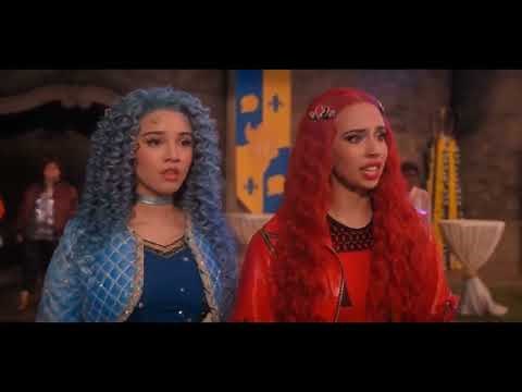 Queen Of Hearts Reveal | Descendants: The Rise Of Red