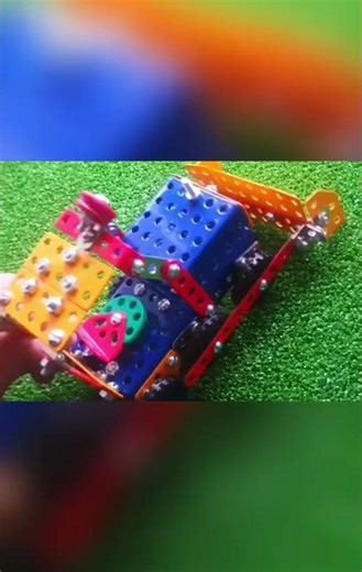 metal constructor set, creative builds, DIY model building, construction toys