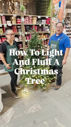 AIFD designer Marie shows us how to light and fluff a Christmas tree! Just in time for Christmas decorating | Shinoda Design Center