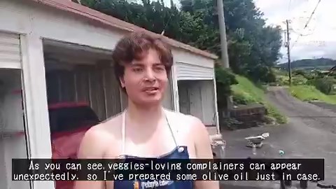 I'm the guy with the towel wrapped around face.English sub for American friend.