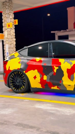 Tesla Model Y Performance on LEXANI wheels 22” WRAITH Custom Finish Owner: @teslaflix AVAILABLE SIZES: 22X9 / 22X10 / 24X9 / 24X10 / 26X10 / 28X10 #LEXANI #LEXANIwheels #wheels #wheel #customwheels #tesla #teslamodely #modely #cars #luxury #electriccar #customwrap | Lexani Wheels