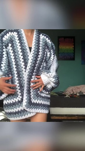 reena's crochet crop top on TikTok