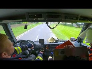 Einsatzfahrt zur ausgelösten Brandmeldeanlage [Innenaufnahme HLF 20]