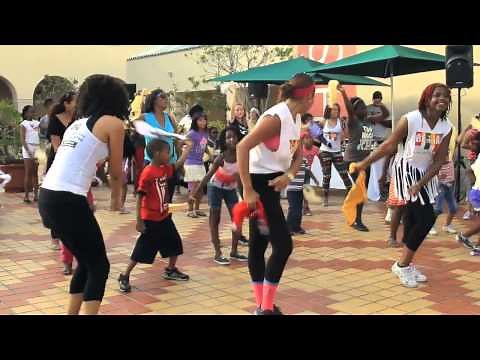 ReggaeFit Reggae Fitness Workout / Bob Marley Exhibit Tribute