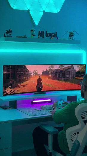 Samsung Odyssey G9 Oled 49 inch 5k panel 240 Hz Using this one as my main monitor 🤩 From @samsunglevant @samsungus @samsung #oled #gaming #gamingmonitor #tech #ultrawidemonitor #5k #asmr #techtok #oleddisplay #gamingontiktok #pcgaming #pcgamer #pcmasterrace #techreels #desksetup #gamingsetup #buildingsetup #odysseyneog9 #deskaccessories #ultrawide #ultrawidemonitor #samsungmonitor #samsungodysseyG9 #samsung