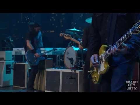 Austin City Limits Web Exclusive: Foo Fighters "Outside"