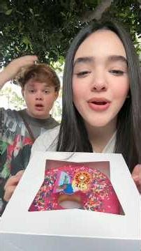 Pt.2 de día en universal #brandonvela #sofiavela #tiktok #shorts #viral #sofia #baile