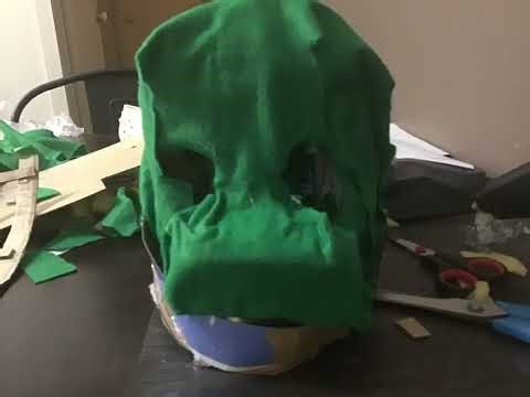 How to make a five nights at Freddy’s Springtrap mask!