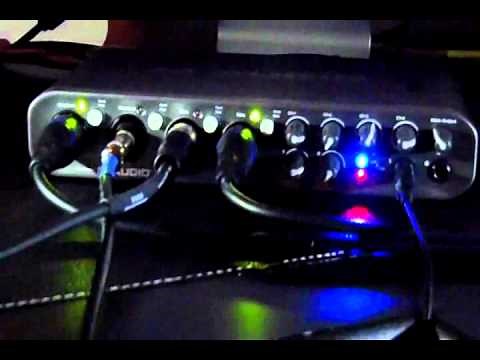 M-Audio Fast Track Ultra Preamp Demo