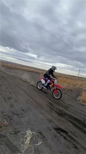 2007 cr85r