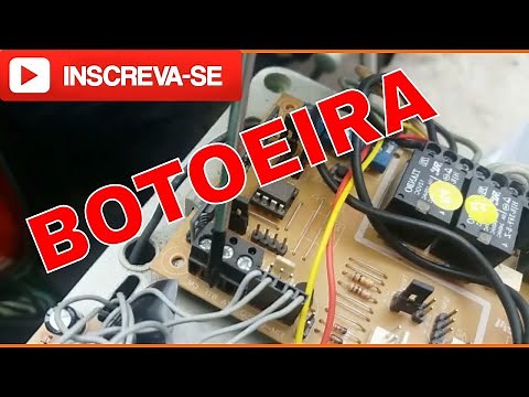 PUSHBUTTON PANEL ON AUTOMATED GATE