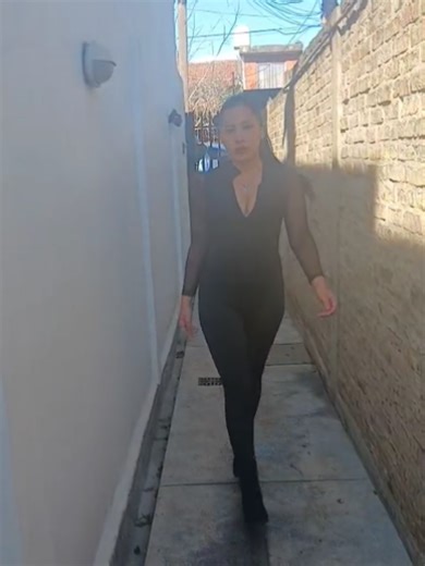 Model Walk on the Runway: Tips and Techniques