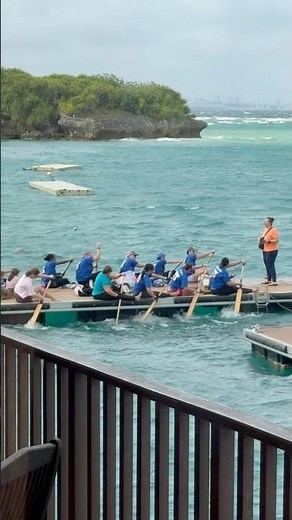 The sea is rough, so we're dancing on a boat on the pier. A US military canoe lesson in Okinawa. ...