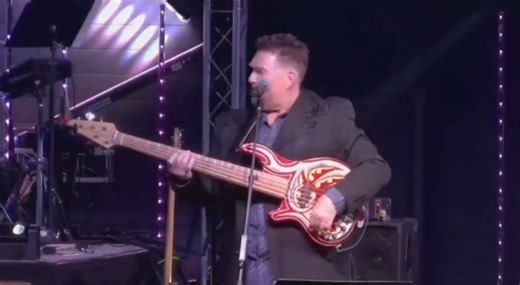 It’s Friday Night Live at the Orange Blossom Opry! 🎶 Join us TONIGHT at 7PM for another electric evening of live music featuring Bobby Randall and the all-star OBO Band: 🎸 Keith Horne 🎹 Doug Stock 🎤 Randy Nichols 🥁 Dave Jaquez 🎷 Chris Cockburn And behind the soundboard, our Grammy-nominated Sound Engineer, Nathan Smith, making it all shine! Can't be here in person? No problem—stream it LIVE on Facebook and YouTube! 📍 Show starts at 7PM | The Orange Blossom Opry