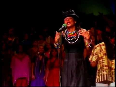 "Man In The Mirror" Tribute - Siedah Garrett and The Agape International Choir: Michael Jackson