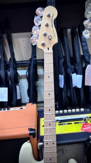 Squier Affinity Series Precision PJ Bass Guitar, Maple FB, Olympic White