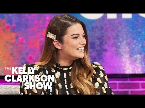 Annie Murphy Had $3 In Her Bank Account Before She Landed 'Schitt's Creek'