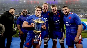 France beat England to sweep to Grand Slam