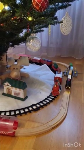 #ilovetrains #christmasvibe #happyplaytime #toytrain #christmastree #trainset #xmas