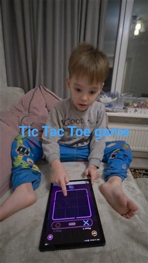 Tic Tac Toe game. Гра в хрестики нулики