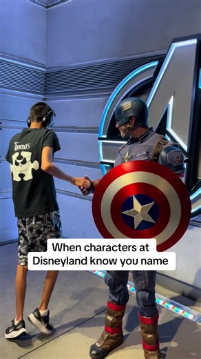 Meeting Autistic Disney Characters at Disneyland
