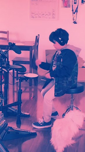 Funky_Lady_Qc (@funky_lady_qc)’s videos with Enter Sandman - Metallica