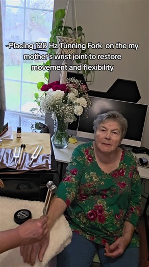 the benefits of Tunning fork👎 helping with - headache; inflammation; muscle soreness; bone and joint stiffness; releive stress/anxiety; nervous system balance #tunningfork #benefitstunningfork #howtousetunningfork