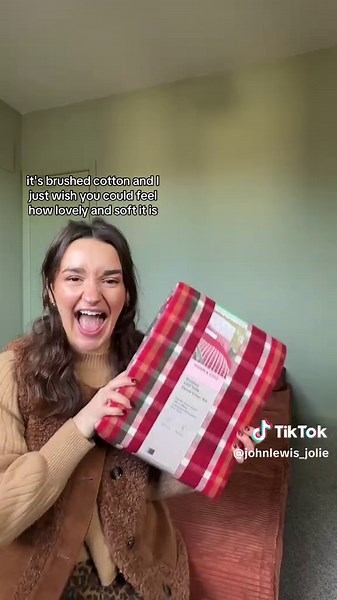 Last Minute Christmas Prep Ideas for Hosting